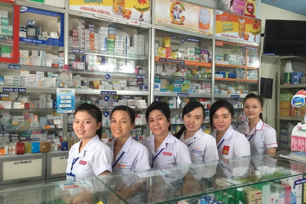 ĐỘI NGŨ DƯỢC SĨ TẠI NHÀ THUỐC HOÀNG HUY